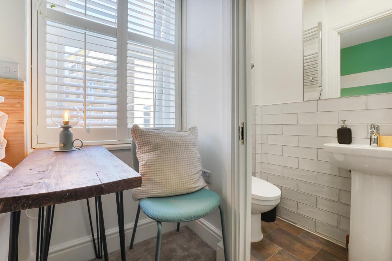 Stylish Eco Aparthotel In 포크스턴 외부 사진