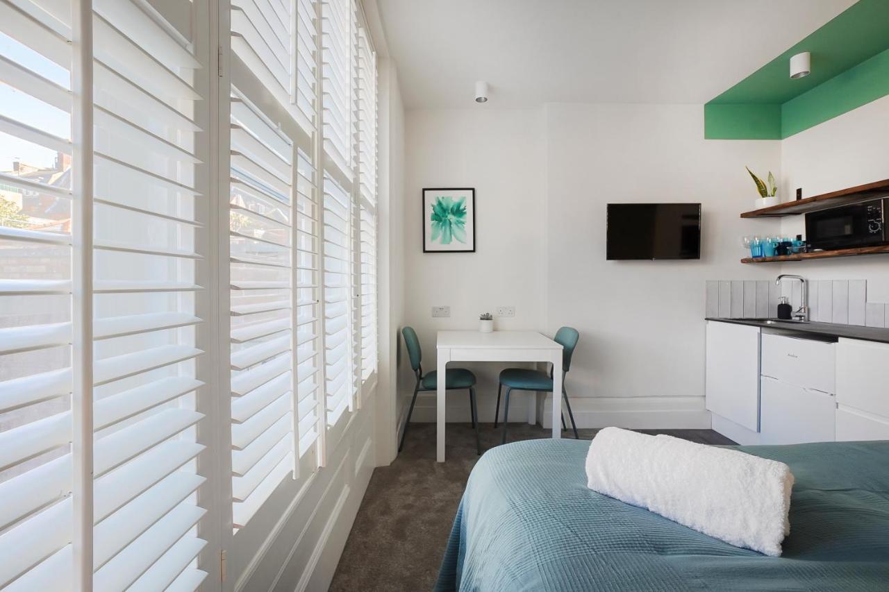 Stylish Eco Aparthotel In 포크스턴 외부 사진