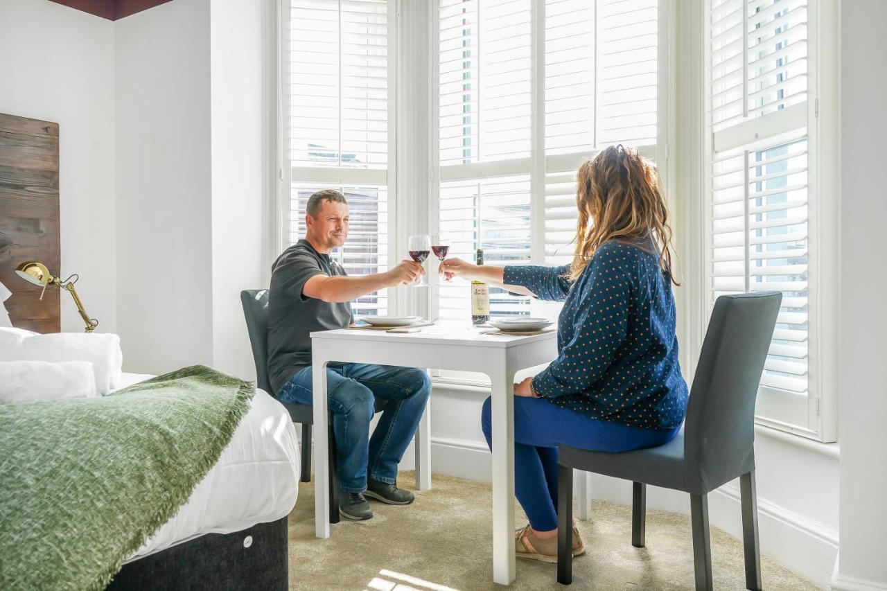 Stylish Eco Aparthotel In 포크스턴 외부 사진